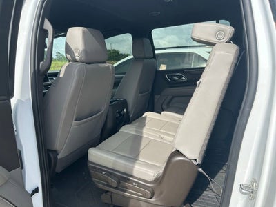 2023 Chevrolet Suburban LT