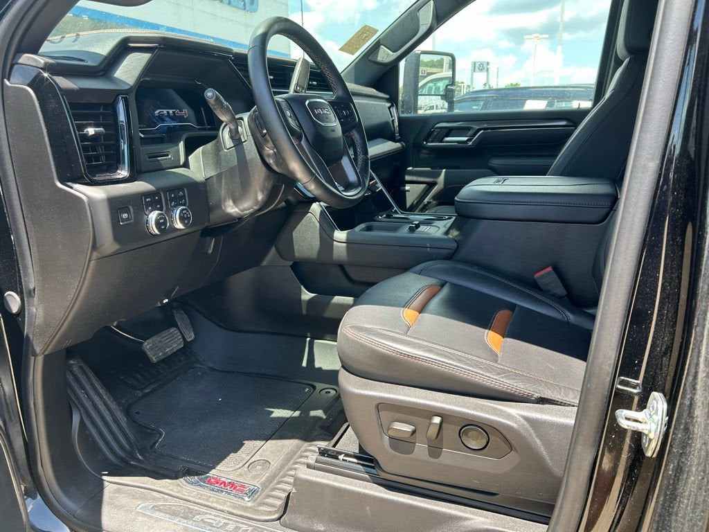 2025 GMC Sierra 2500 HD AT4