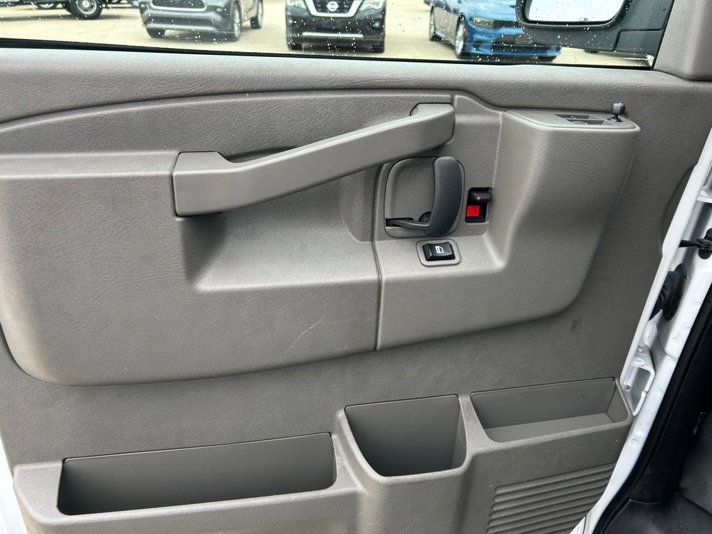 2024 GMC Savana Cargo 2500 Work Van