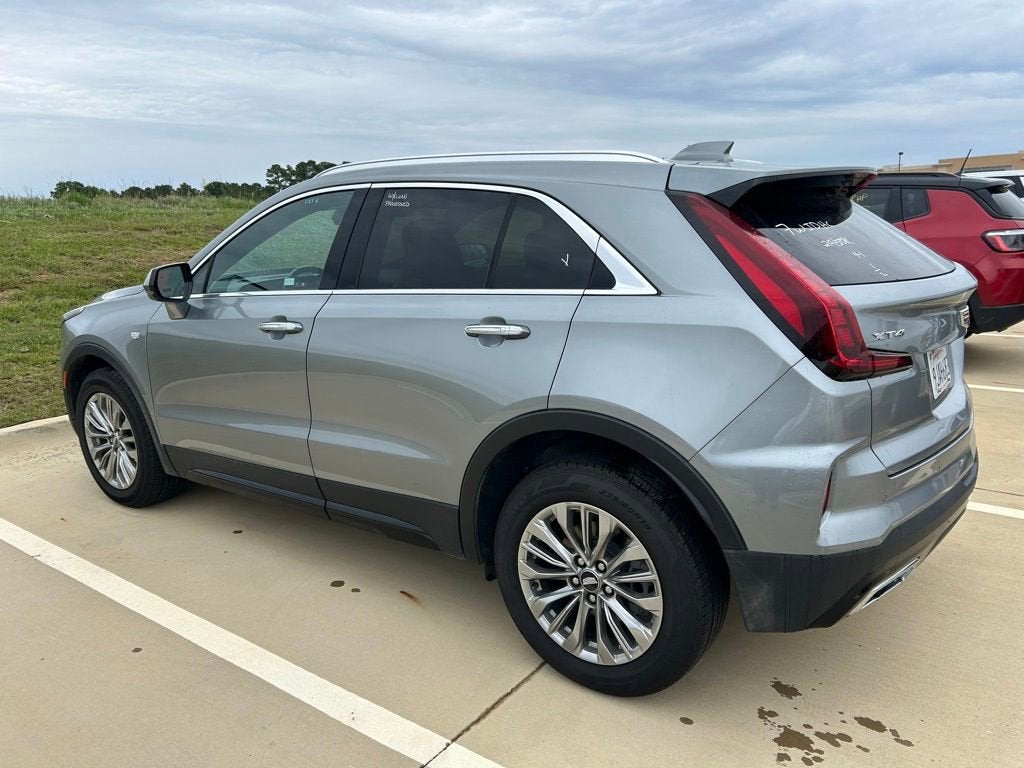 2024 Cadillac XT4 Premium Luxury