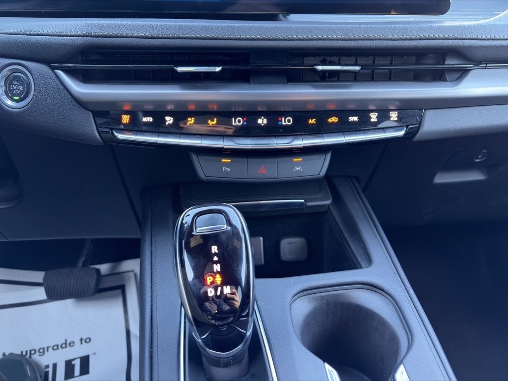 2024 Cadillac XT4 Premium Luxury