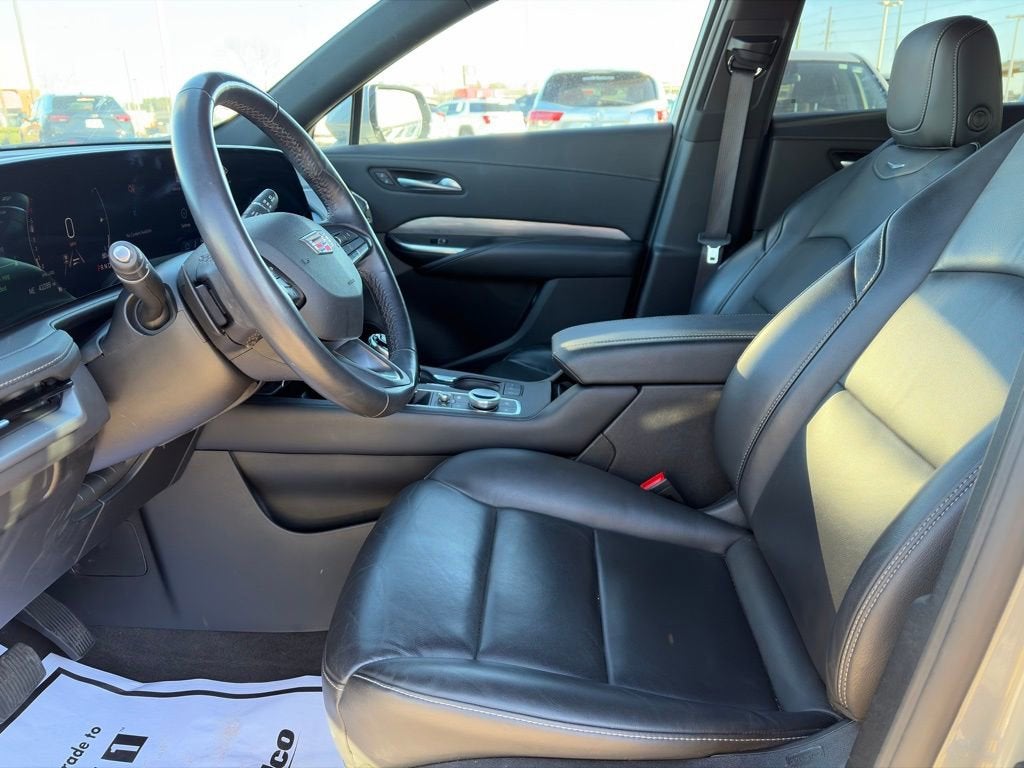 2024 Cadillac XT4 Premium Luxury