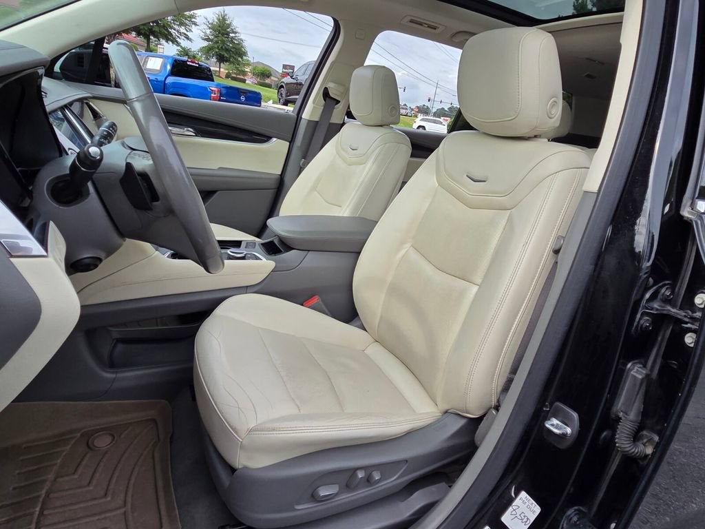 2022 Cadillac XT6 Premium Luxury