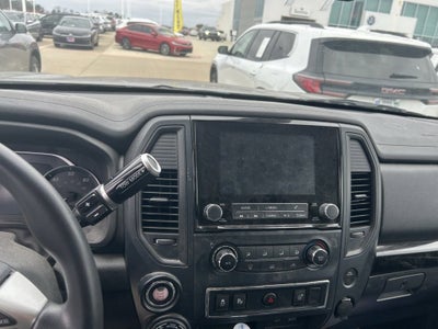 2023 Nissan Titan SV