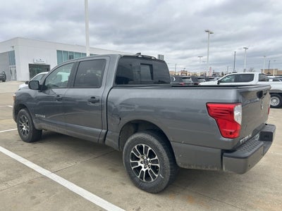 2023 Nissan Titan SV