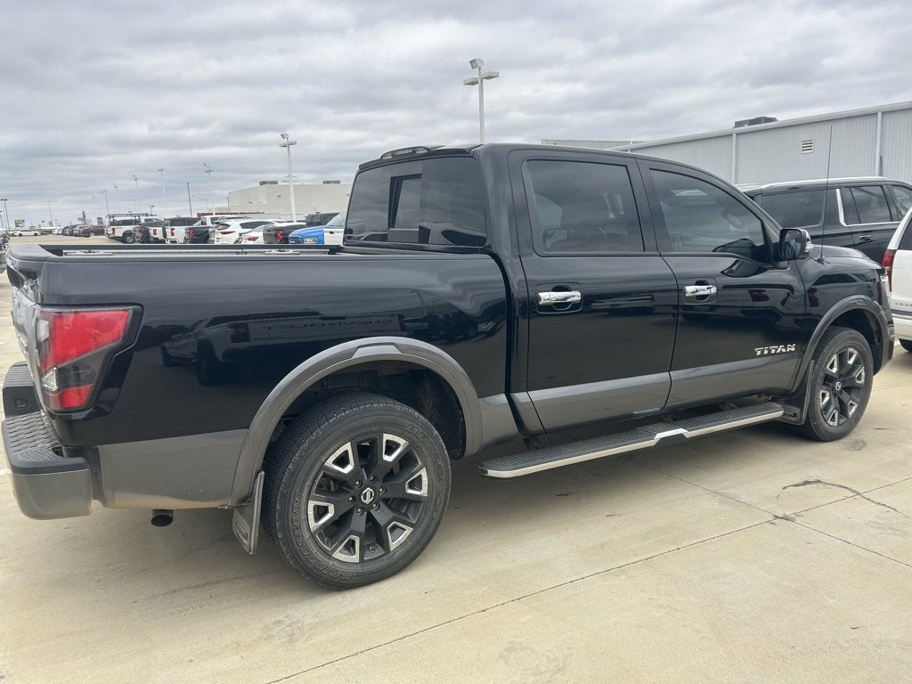 2021 Nissan TITAN Crew Cab Platinum Reserve 4x4