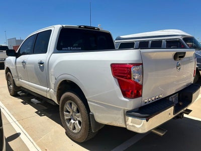 2019 Nissan TITAN SV