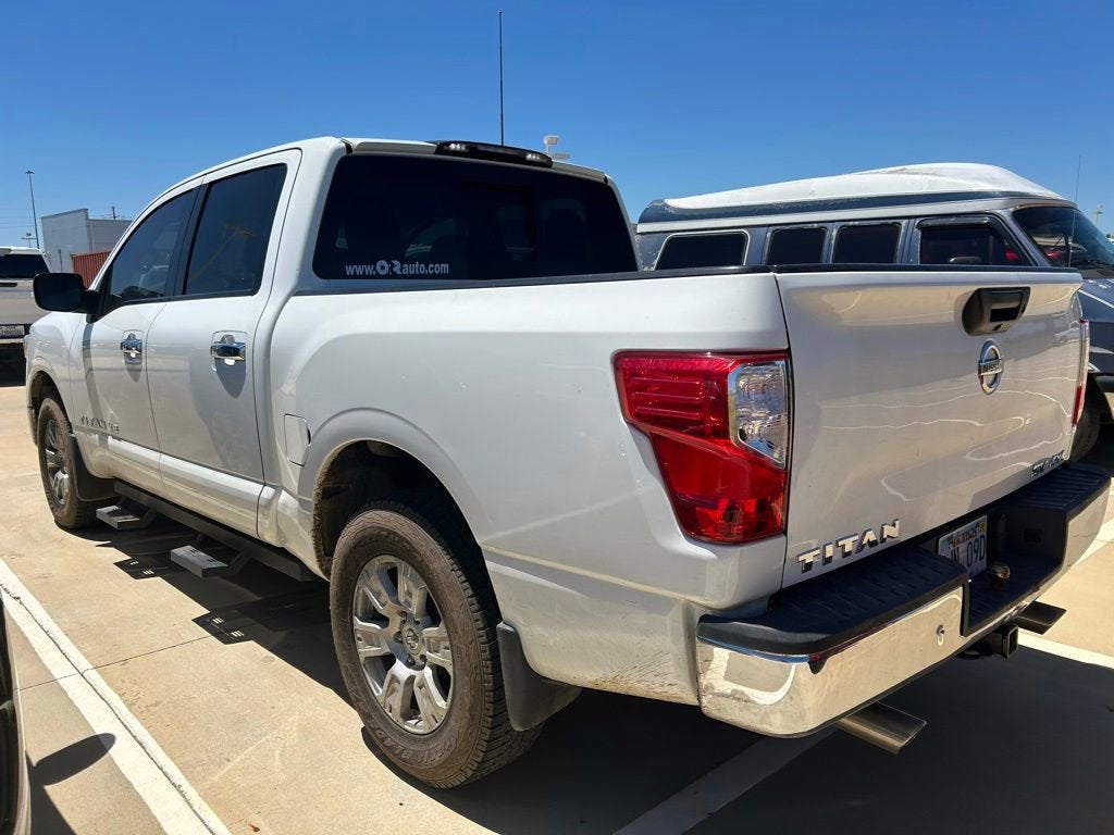 2019 Nissan TITAN SV