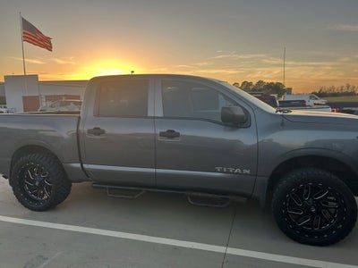 2017 Nissan Titan S