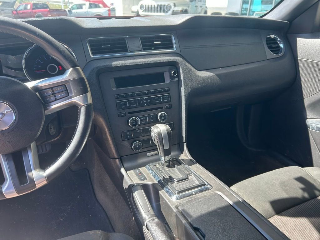 2014 Ford Mustang V6