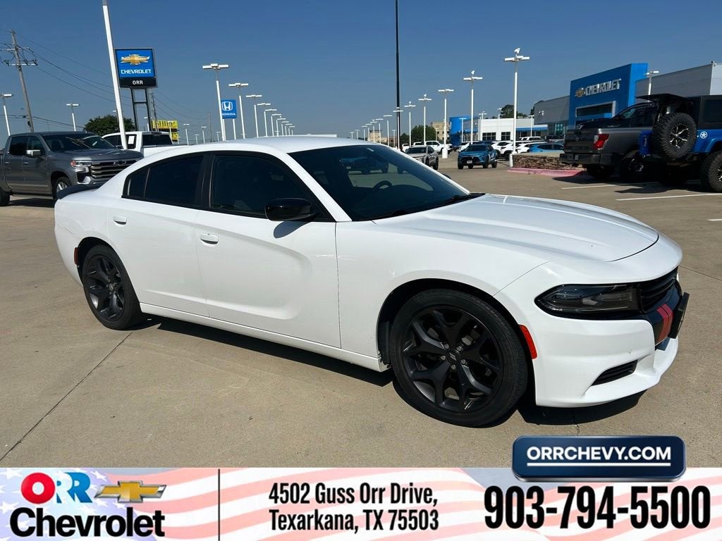 2020 Dodge Charger SXT RWD