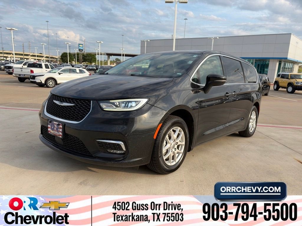 2023 Chrysler Pacifica Touring L