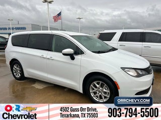 2023 Chrysler Voyager LX