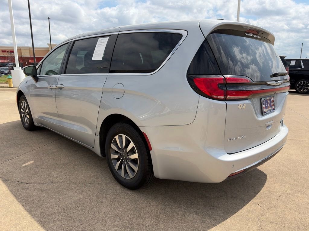 2023 Chrysler Pacifica Hybrid Touring L