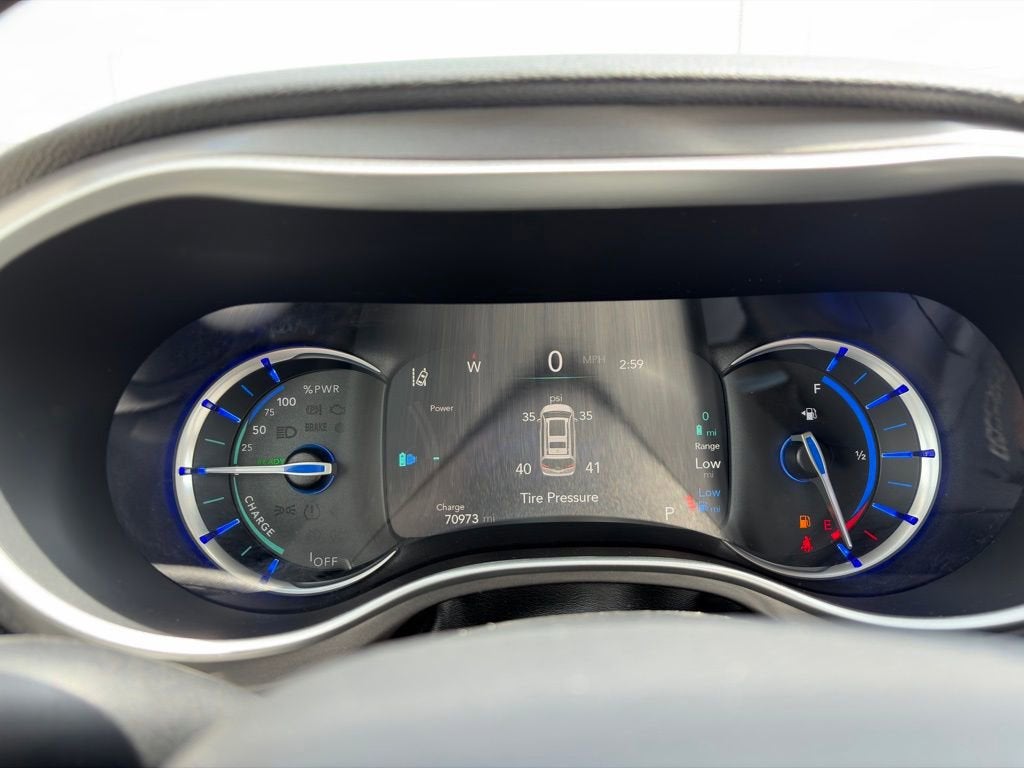 2023 Chrysler Pacifica Hybrid Touring L