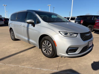 2023 Chrysler Pacifica Hybrid Touring L