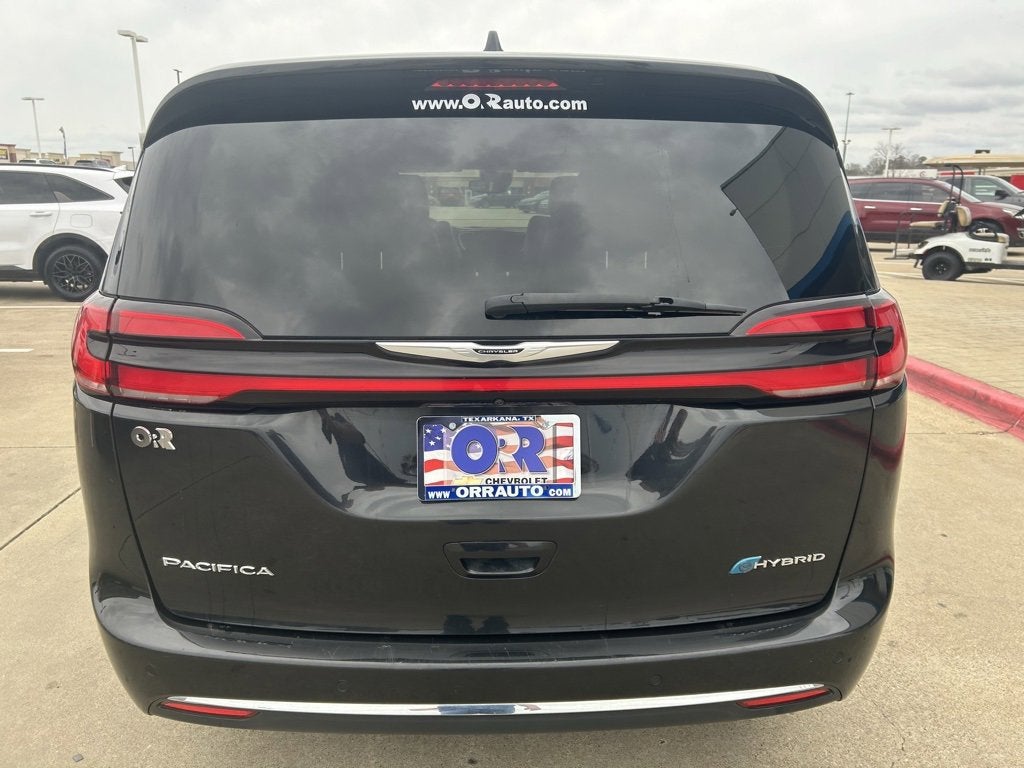 2023 Chrysler Pacifica Hybrid Touring L