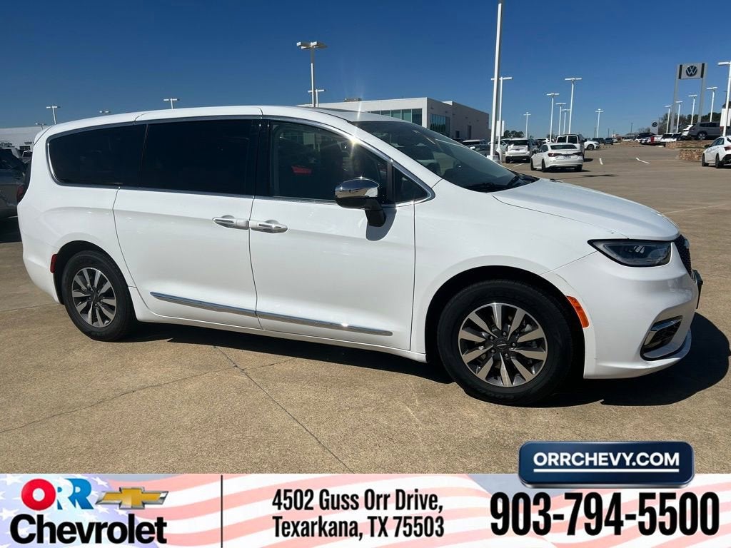 2023 Chrysler Pacifica Hybrid Limited