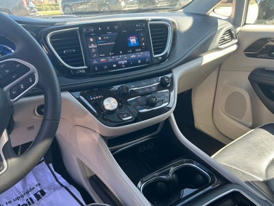 2023 Chrysler Pacifica Hybrid Limited