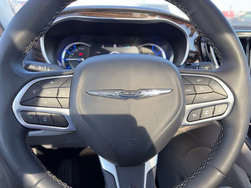 2023 Chrysler Pacifica Hybrid Limited