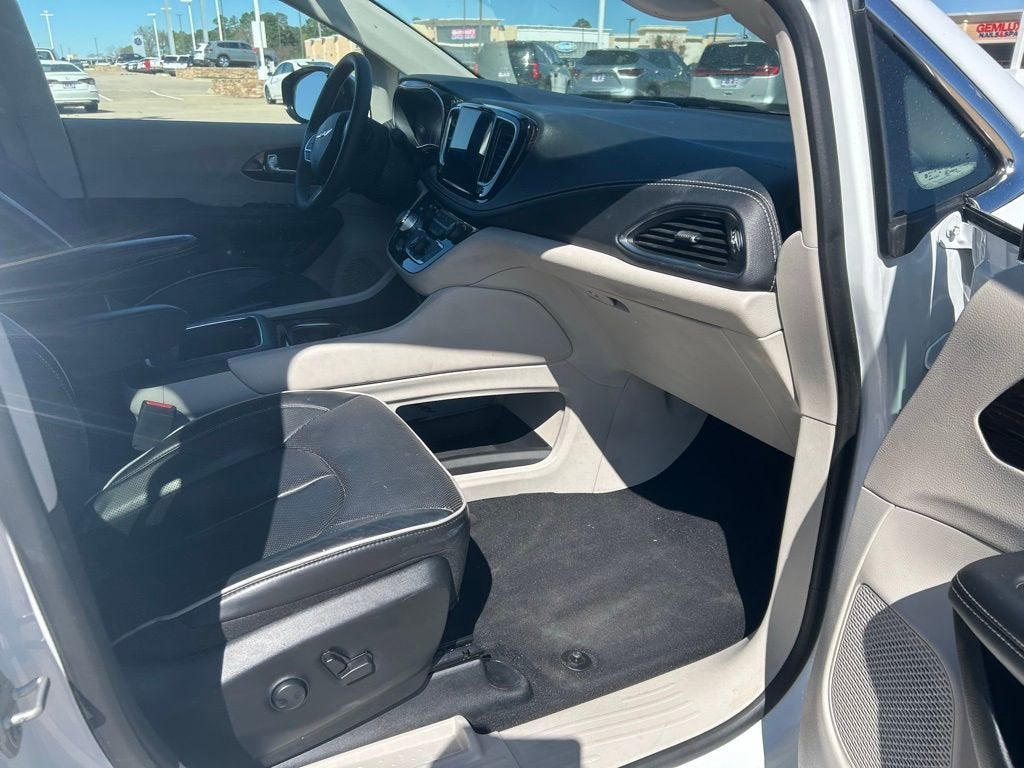 2023 Chrysler Pacifica Hybrid Limited