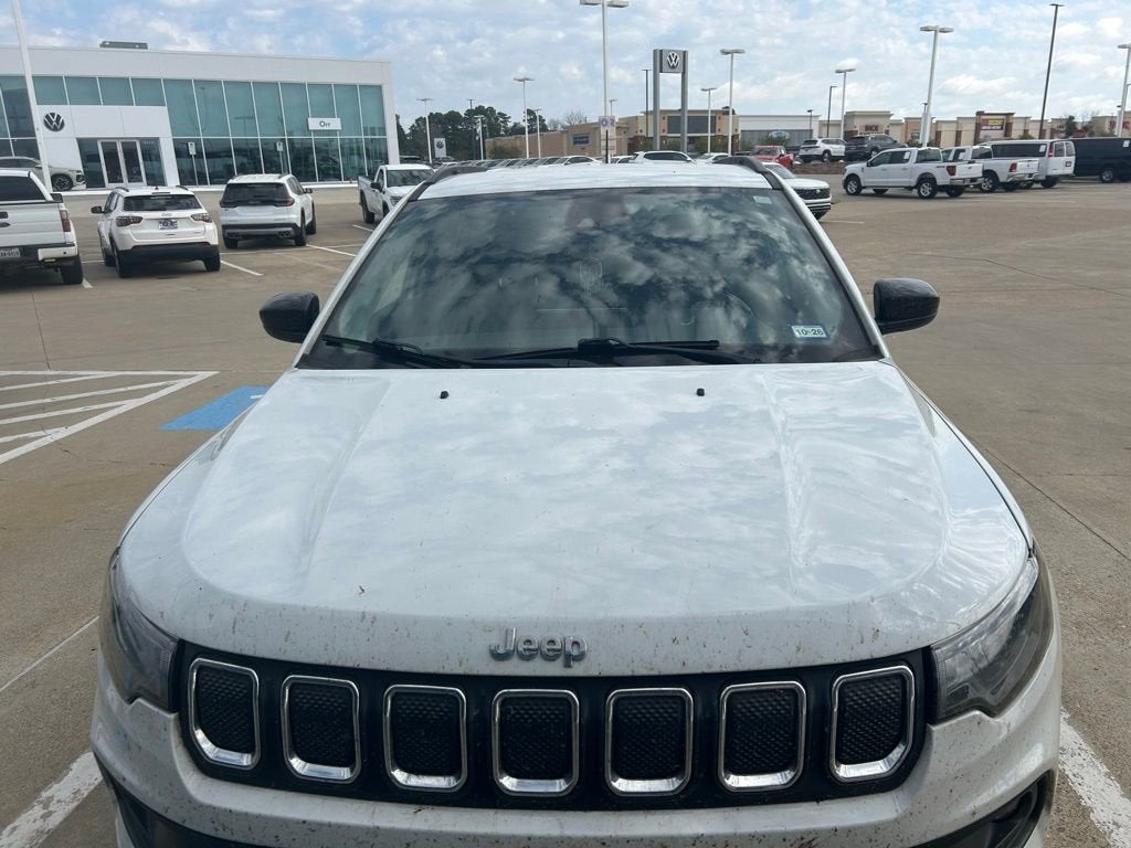 2022 Jeep Compass Latitude FWD