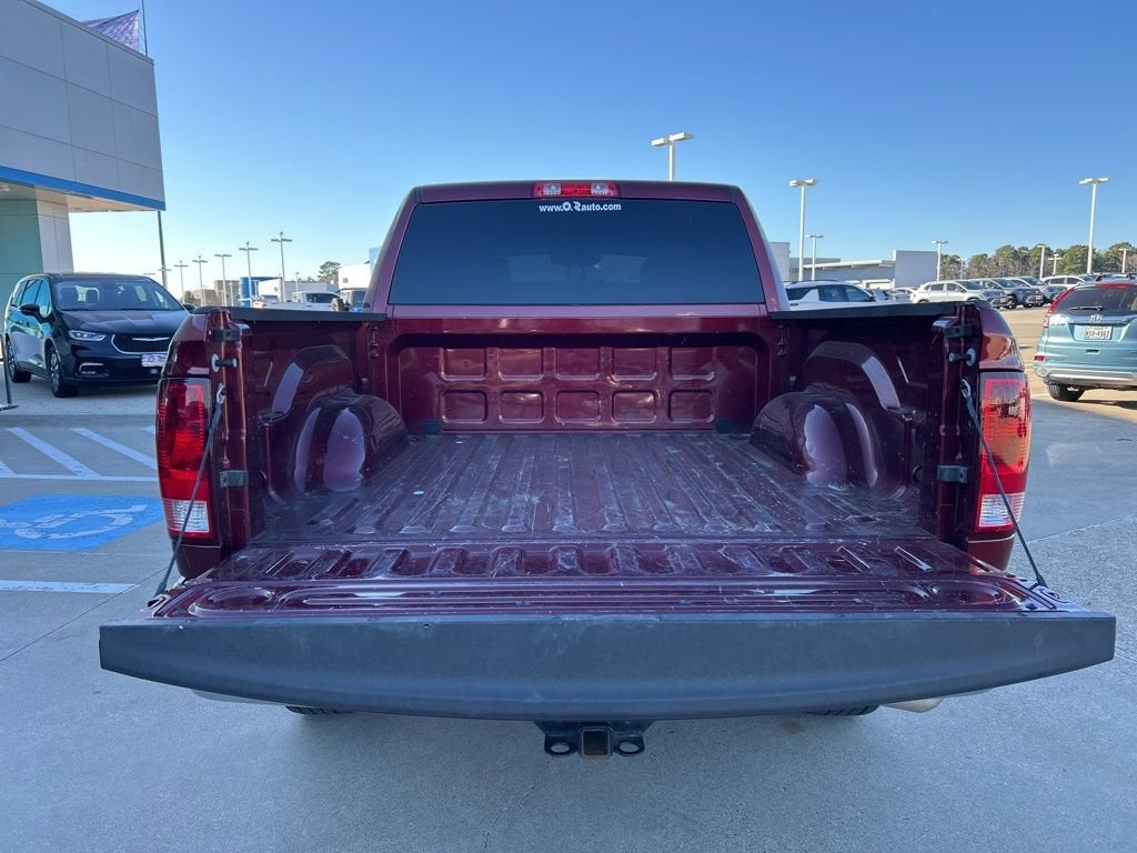 2023 RAM 1500 Classic Tradesman Crew Cab 4x4 5'7" Box