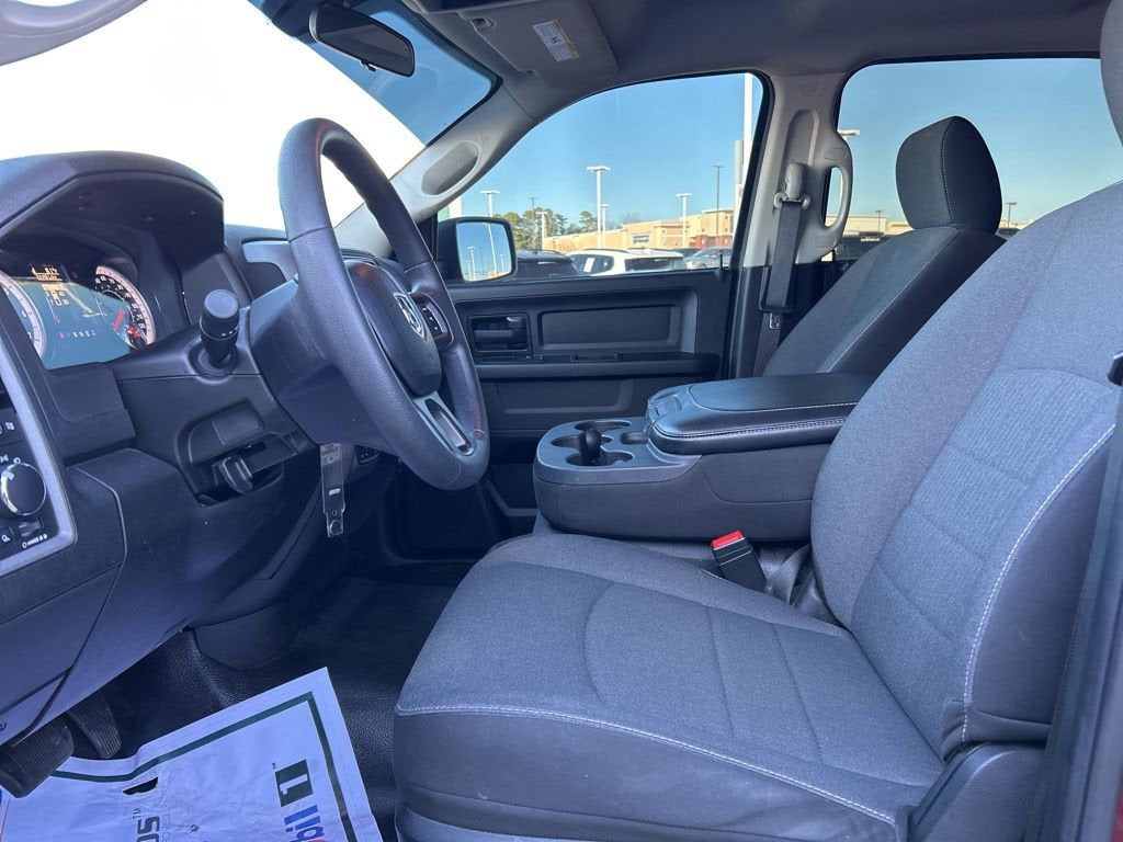 2023 RAM 1500 Classic Tradesman Crew Cab 4x4 5'7" Box