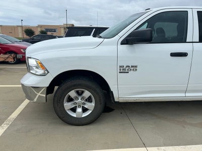 2022 RAM 1500 Classic Tradesman Crew Cab 4x4 5'7" Box