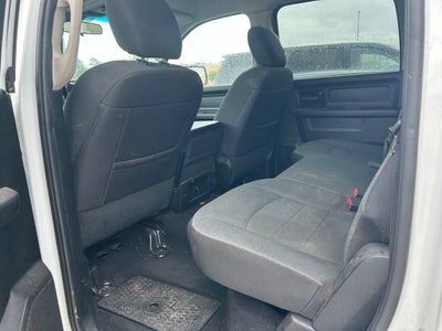 2022 RAM 1500 Classic Tradesman Crew Cab 4x4 5'7" Box