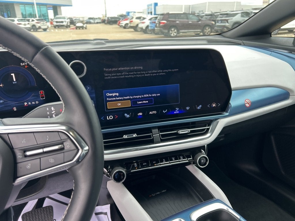 2025 Chevrolet Equinox EV LT