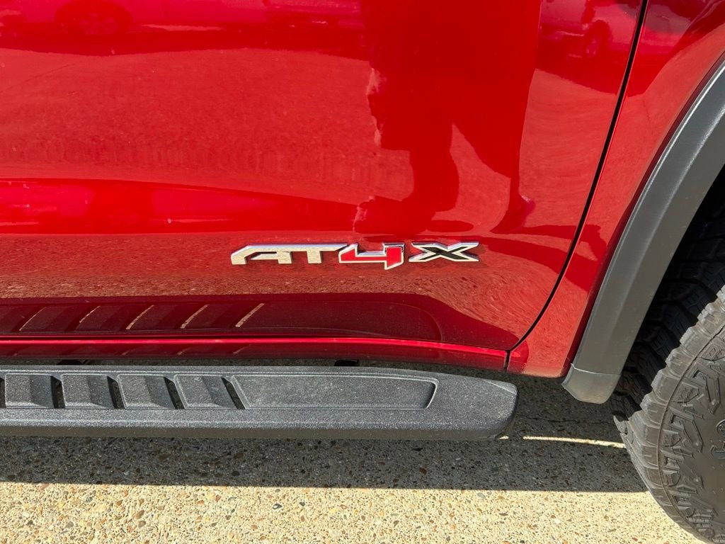 2025 GMC Sierra 1500 AT4X