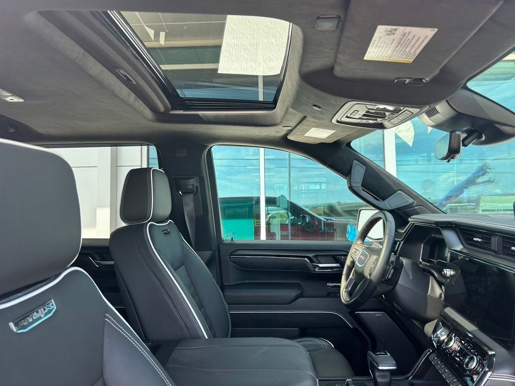 2025 GMC Sierra 1500 AT4X