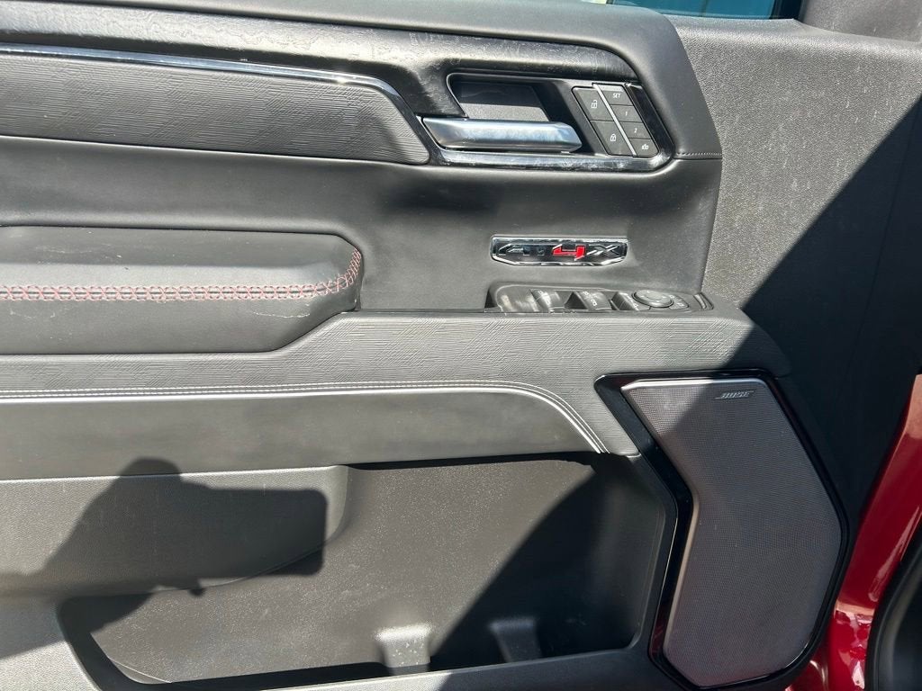 2025 GMC Sierra 1500 AT4X