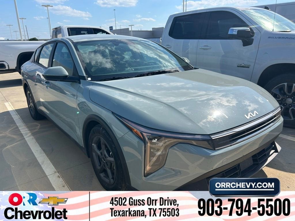 2025 Kia K4 LXS