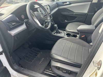 2023 Volkswagen Taos SE