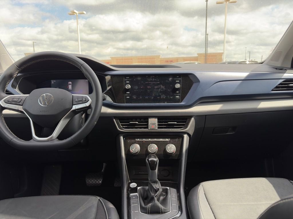 2023 Volkswagen Taos SE