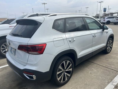 2023 Volkswagen Taos SE