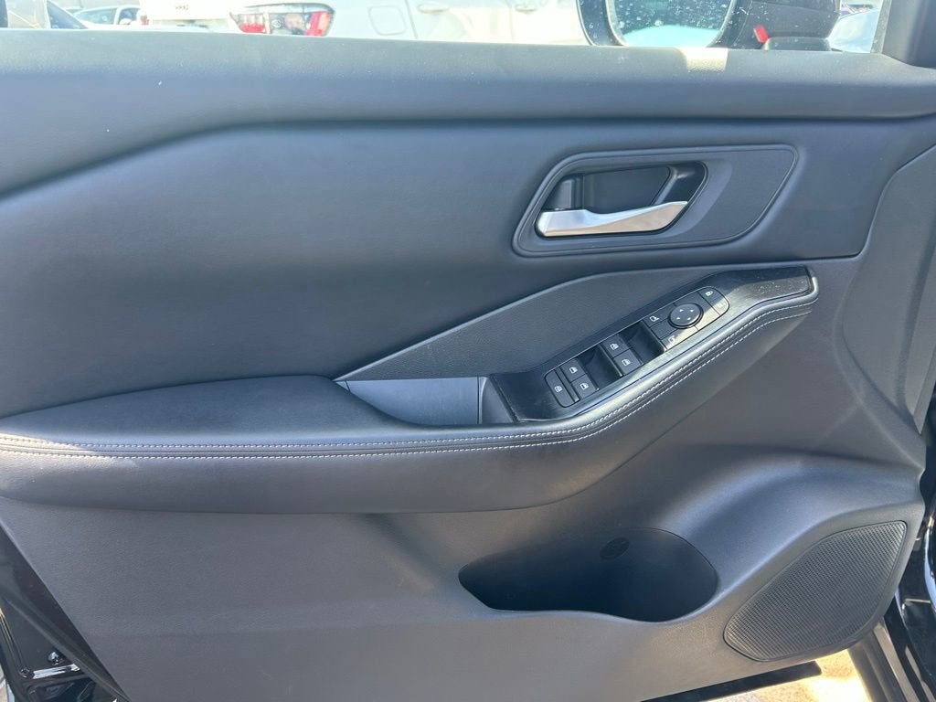2025 Nissan Rogue SV FWD