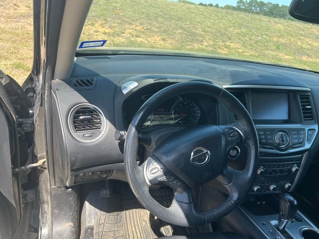 2019 Nissan Pathfinder SL