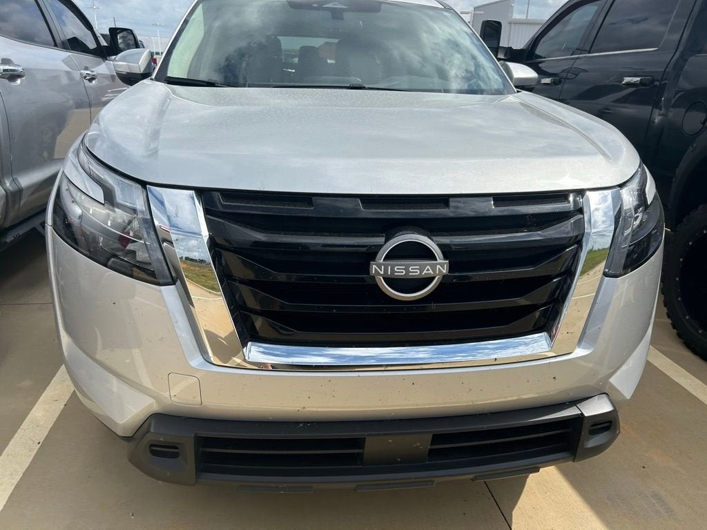 2025 Nissan Pathfinder SV FWD