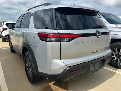 2025 Nissan Pathfinder SV FWD
