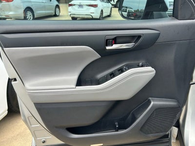 2022 Toyota Highlander XLE