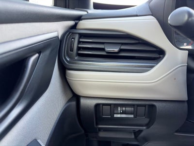 2025 Subaru Forester Base