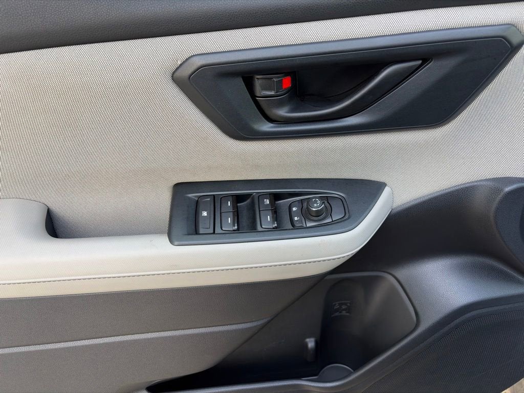 2025 Subaru Forester Base