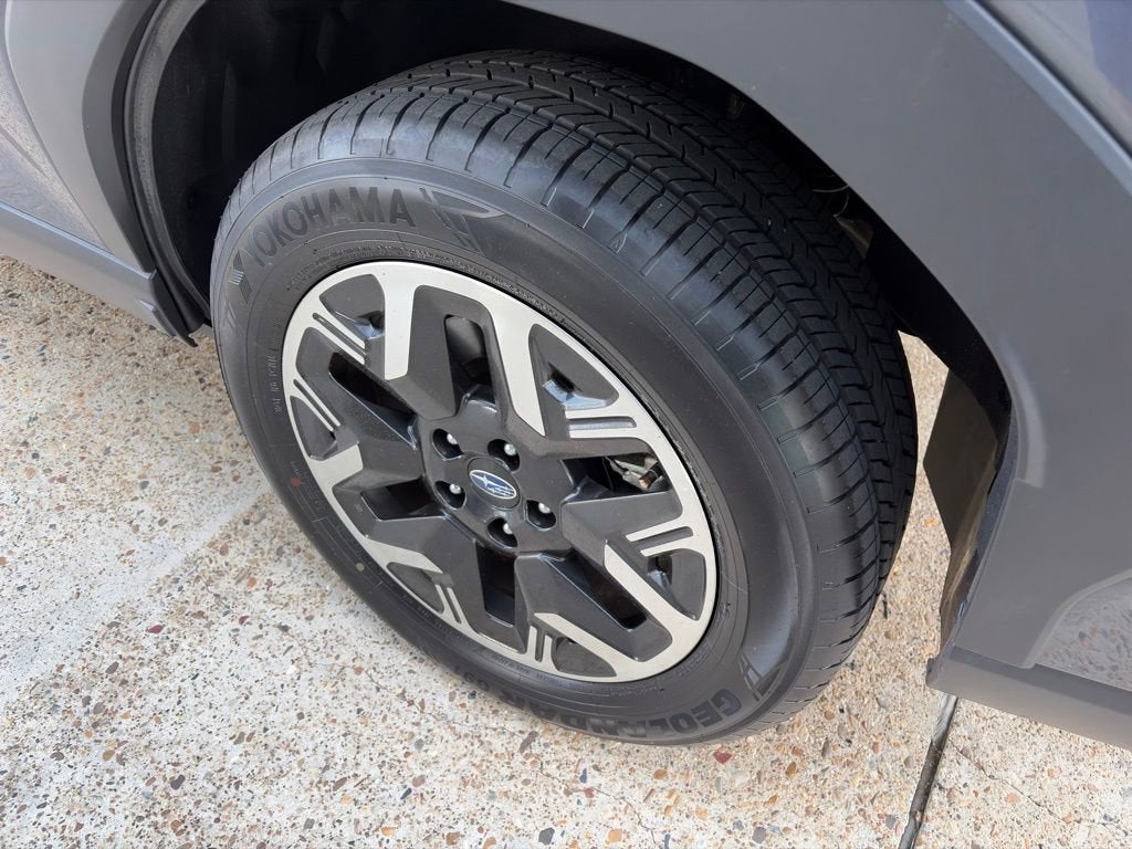 2025 Subaru Forester Base