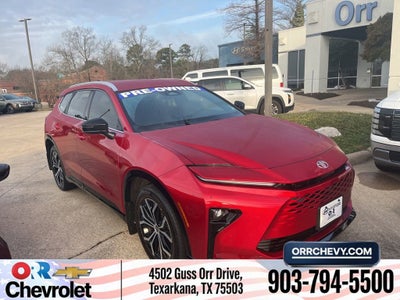 2025 Toyota Crown Signia XLE