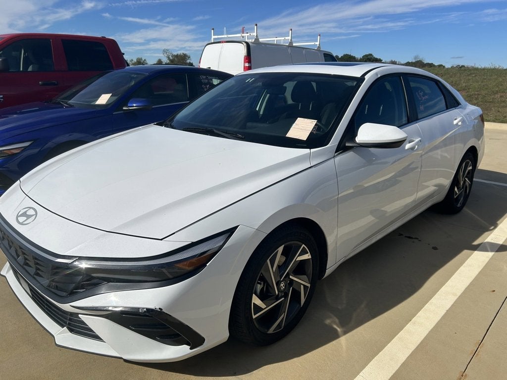 2025 Hyundai Elantra SEL Convenience