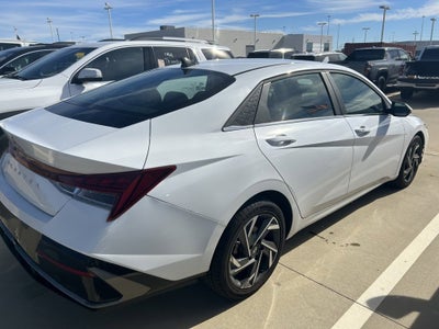 2025 Hyundai Elantra SEL Convenience