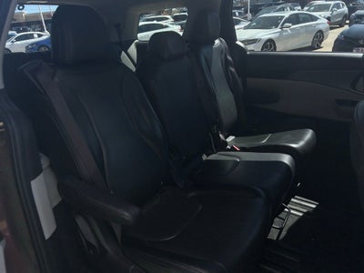 2022 Kia Carnival MPV LX Seat Package